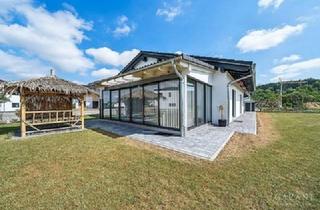 Haus kaufen in 94437 Mamming, Exklusiver, neuwertiger und energieeffizenter Bungalow mit hochwertiger Ausstattung in Mamming