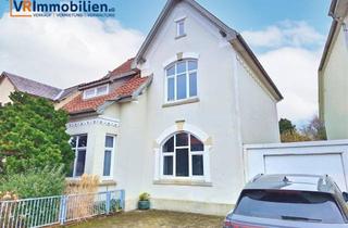 Villa kaufen in 25746 Heide, Historische Eleganz trifft Moderne: Stadtvilla von 1915