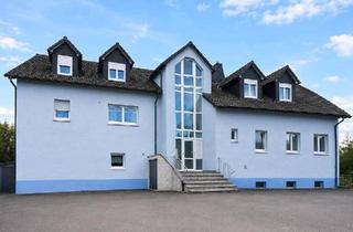 Wohnung kaufen in 95030 Hof, Hof - Charmante 4-Zimmer-Eigentumswohnung mit Balkon in ruhiger Lage