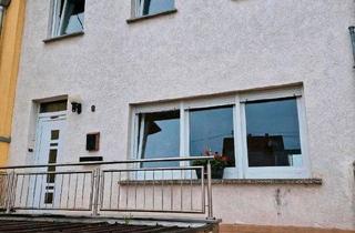 Haus kaufen in 66793 Saarwellingen, Saarwellingen - Reihenmittelhaus Saarwellingen in Sackgasse