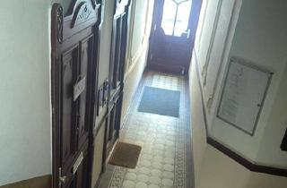 Wohnung kaufen in 13403 Berlin, Berlin - Bezugsfreie 2 Zimmerwohnung in Reinickendorf zu verkaufen