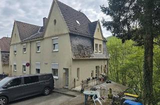 Haus kaufen in 58762 Altena, Altena - Modernisiertes Zweifamilienhaus mit separaten Eingängen