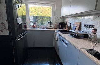 Wohnung kaufen in 58507 Lüdenscheid, Lüdenscheid - Moderne 4-ZKB mit Balkon ins Grüne