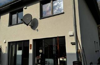 Haus kaufen in 24576 Bad Bramstedt, Bad Bramstedt - DHH provisionsfrei von Privat