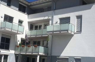 Wohnung mieten in Hauptstraße 71, 78176 Blumberg, Exklusive, seniorengerechte 2,5-Zi.-Wohnung mit großem Balkon und Einbauküche in Blumberg-Mitte