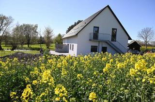 Wohnung mieten in Hasenbrucher Weg 11, 40885 Ratingen, EG Wohnung mit Garten in Alleinlage auf ehemaligem Bauernhof