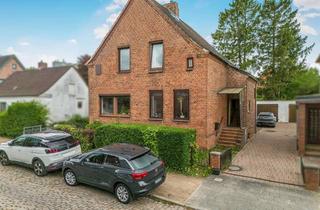 Doppelhaushälfte kaufen in 24148 Ellerbek, Doppelhaushälfte in Kiel-Ellerbek mit vielen Gestaltungsmöglichkeiten