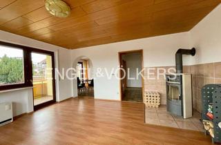 Wohnung kaufen in 72511 Bingen, Attraktive Kapitalanlage: Vermietete 4,5-Zimmer-EG-Wohnung mit Garage und Terrasse