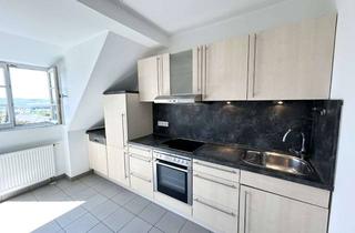 Wohnung kaufen in Bischof-Kindermann-Straße, 61462 Königstein, Schönes Dachgeschoss mit Traumblick in Königstein (provisionsfrei)