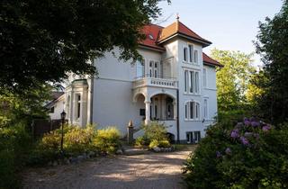 Wohnung mieten in 24837 Schleswig, Stilvolle 3-Zimmer-Altbauwohnung mit hohen Decken & Charakter