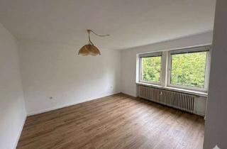 Wohnung mieten in 57074 Siegen, Zentral & absolut ruhig wohnen: Frisch sanierte 2-Zimmer-Wohnung (75 m²) mit Balkon in Siegen