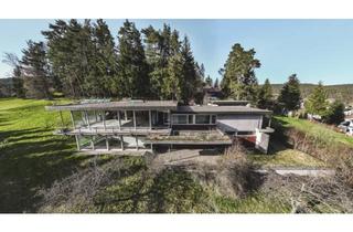 Villa kaufen in Weg Am Schächle, 78144 Schramberg, Logenplatz über dem Schwarzwald – Villa mit Panorama & Entwicklungspotenzial