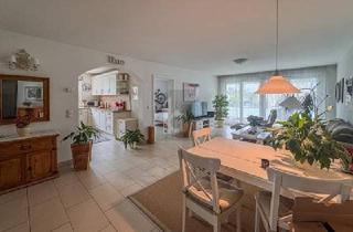 Wohnung kaufen in 79112 Freiburg, Freiburg im Breisgau - GROßZÜGIG UND RUHIG ZUM WOHLFÜHLEN
