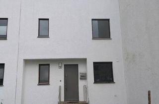 Reihenhaus kaufen in 12279 Berlin, Berlin - Reihenhaus Marienfelde mit Garage, Keller