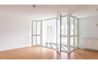 Wohnung kaufen in Kantstraße 63, 10627 Berlin, Berlin - HOMESK - Sofort bezugsfreie 2-Zimmer-DG-Wohnung mit Süd-Wintergarten an der Kantstraße