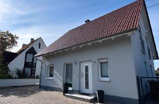 Einfamilienhaus kaufen in 86156 Augsburg, Augsburg - Modernes EFH mit Pool & Outdoorküche