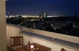Wohnung kaufen in Reeperbahn 157, 20359 St. Pauli, Lebendiges Hamburg: 1,5-Zimmer-Wohnung mit Loggia auf St. Pauli