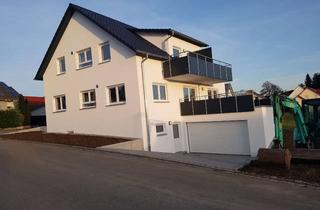 Wohnung mieten in Thomas-Mann-Weg, 72584 Hülben, Modernes Wohnen: 2-Zimmer-Dachgeschosswohnung mit Balkon in Hülben