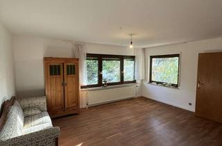 Wohnung mieten in Strümpfelbacher Steige 19, 73732 Esslingen, Schöne und ruhige 2,5 Zimmer-Wohnung mit Parkplatz und großer Terrasse in Esslingen am Neckar