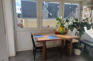 Wohnung mieten in Preßburger Str. 1 1/2, 86157 Pfersee, Helle 1-Zimmer-Dachgeschosswohnung mit Balkon und EBK in Augsburg