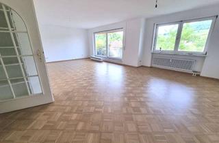 Wohnung mieten in 79249 Merzhausen, Exklusive 3-Zi mit Terrasse, großem Balkon und Weitblick