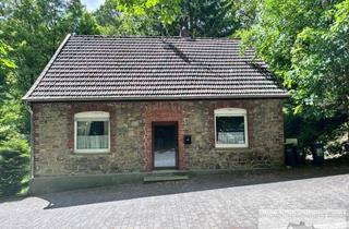 Einfamilienhaus kaufen in 32602 Vlotho, Sanierungsbedürftiges Einfamilienhaus in ruhiger Lage
