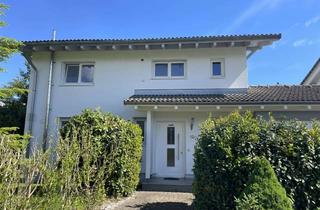 Haus mieten in Hermann-Burte-Straße 12, 79725 Laufenburg, Schönes Einfamilienhaus mit Garten und Garage