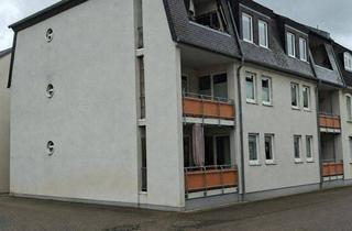 Wohnung kaufen in 66740 Saarlouis, Schöne 3ZKB-Eigentumswohnung mit Loggia und KFZ-Stellplatz in Saarlouis-Lisdorf zu verkaufen.