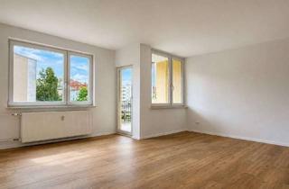 Wohnung kaufen in 12109 Mariendorf, Bezugsfrei: Frisch saniertes 1-Zimmer-Appartement mit sonnigem Balkon in Berlin-Mariendorf