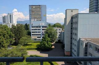 Wohnung mieten in Krozinger Straße 58, 79114 Weingarten, Großes möbliertes WG-Zimmer mit eigener Küche bodentiefen Fenstern und Balkon (2er-WG)