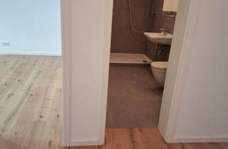 Wohnung kaufen in 50674 Köln, Investieren oder Eigennutzung: 2 Zimmer-Wohnung + urban und ruhig wohnen + Citylage + modernisiert!