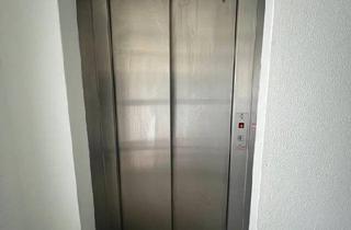 Wohnung kaufen in 33609 Bielefeld, Bielefeld - Provisionsfreie 3,5 Zimmerwohnung in Bielefeld mit Aufzug