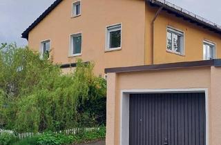 Haus kaufen in 95032 Hof, Hof - Zweifamilienhaus mit großem Garten in Hof-Krötenbruck