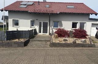 Einfamilienhaus kaufen in 56242 Selters, Selters (Westerwald) - Freistehendes Einfamilienhaus mit abgeschlossener Dachgeschosswoh