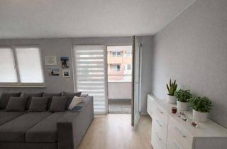 Wohnung kaufen in 12529 Schönefeld, Kapitalanlage mit Perspektiven: Gepflegte Eigentumswohnung mit Balkon für Ihre Immobilieninvestition