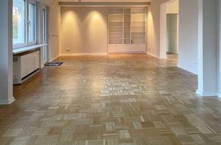 Wohnung kaufen in Königsmarckstraße 19, 14193 Grunewald, Bezugsfreie 4-Zimmer-Wohnung mit großem Garten und TG-Platz in begehrter Wohnlage - provisionsfrei!