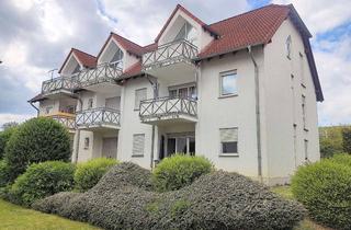 Wohnung kaufen in 55596 Waldböckelheim, Jetzt selbst einziehen: Hochwertig sanierte 1-ZKB mit Balkon + Stellplatz in schöner Wohnlage