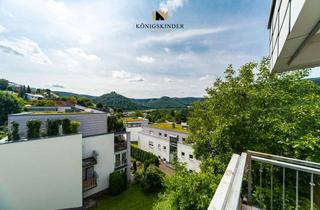 Wohnung kaufen in 72574 Bad Urach, Grüne Aussicht statt Großstadtstress – 2,5 Zimmer in Bad Urach