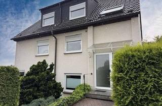 Wohnung kaufen in 58089 Wehringhausen, Charmante Dachgeschosswohnung im 3-Familienhaus mit großem Sonnenbalkon und unverbaubarem Weitblick