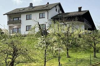Wohnung mieten in 36129 Gersfeld, Wohnen im Grünen: Charmante DG-Wohnung mit Traumblick