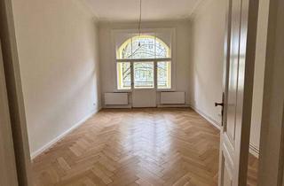 Wohnung mieten in Kantstraße 90, 10627 Charlottenburg, Sonnige 3 -Zimmer Altbauwohnung sucht neue Mieter nach Sanierung