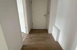 Wohnung mieten in Martin-Riesenburger-Straße 36, 12627 Hellersdorf, Helle 3-Raumwohnung Mietbeginn ab sofort