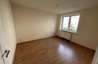 Wohnung mieten in Sadowastr., 23554 St. Lorenz Nord, Gemütliche 1,5-Zimmer-Erdgeschosswohnung mit Wohnküche - sofort bezugsfrei