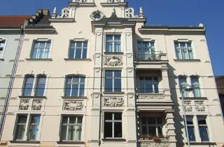 Wohnung mieten in Schönebecker Str., 39104 Buckau, Stuckaltbauwohnung - Toller Schnitt - Lärchendielen - Flügeltüren - Marmorbad