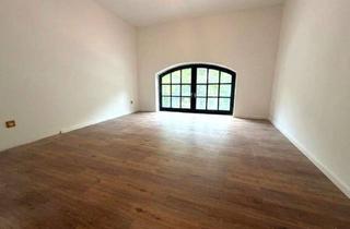 Wohnung mieten in Schwelmer Str. 45 Nr. 12, 42897 Lennep, ++Urbanes Juwel mit Charakter – Außergewöhnliche 2-Zimmer-Wohnung sucht Individualisten ++