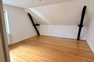 Wohnung mieten in Ritterstraße, 24939 Neustadt, Gemütliche 2,5-Zimmer-Dachgeschosswohnung in der Ritterstraße