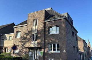Wohnung mieten in Von-Saarwerden-Str. 19, 47608 Geldern, gemütliche schöne 4-Zimmer-Wohnung mit Balkon & Garage