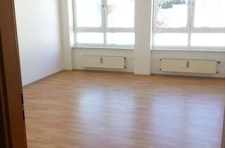 Wohnung mieten in Kempterstr. 25, 87700 Memmingen, Gepflegte, helle 3-Zimmer-Wohnung mit Balkon in Memmingen