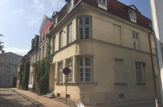 WG-Zimmer mieten in Trägerstraße 11, 18055 Stadtmitte, 2x Zimmer in Studentenhaus (inklusive Bar!)