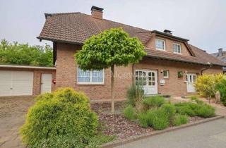 Haus kaufen in 50226 Frechen, Viel Raum für Familie, Freizeit und gemeinsame Momente: attraktives EFH mit Garage + Garten